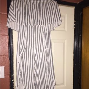 Sleeveless Capri jumpsuit